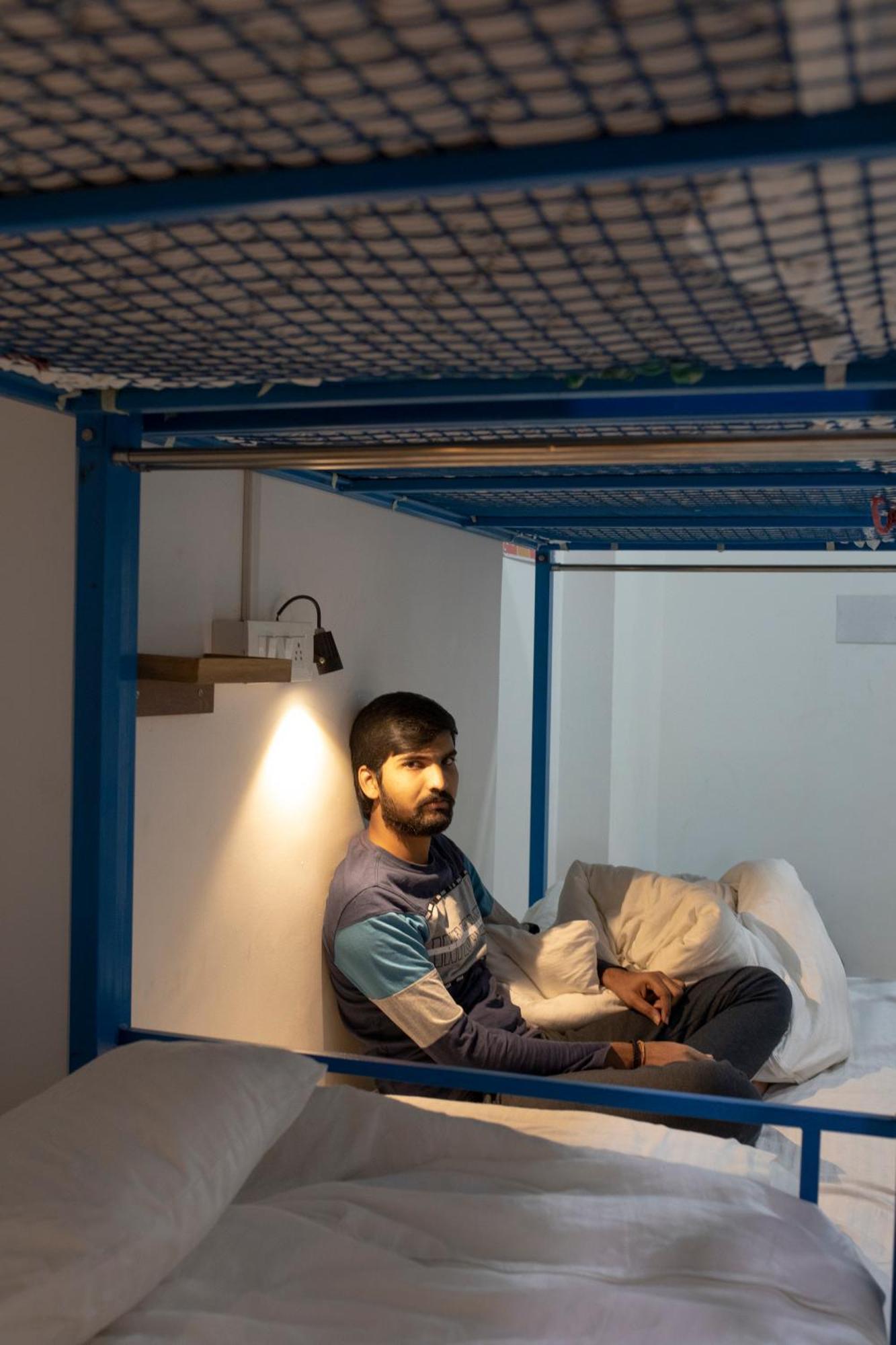 Live Free Hostel Varanasi Room photo