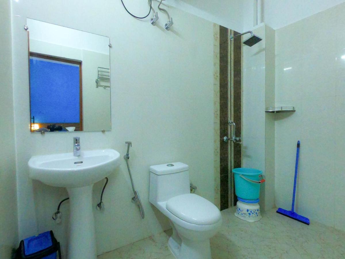 Live Free Hostel Varanasi Exterior photo